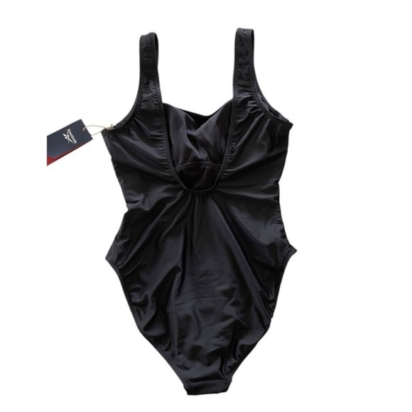 Reebok Black Scoop-Neck Athletic One-Piece Swimsuit Size M NWT $62 - Picture 2 of 4